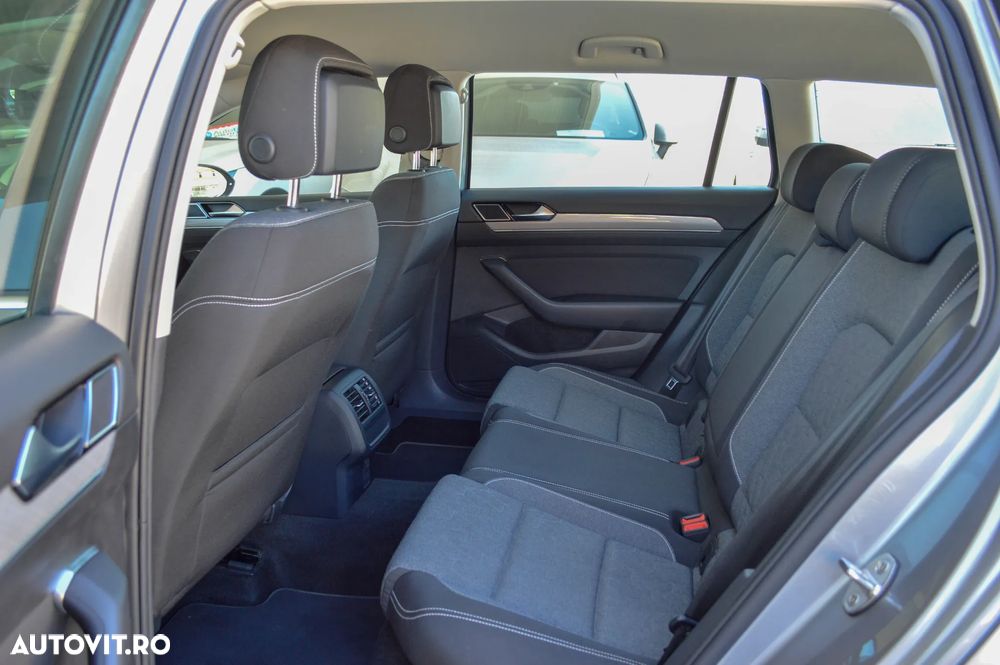 Volkswagen Passat 2.0 TDI SCR DSG Business - 20