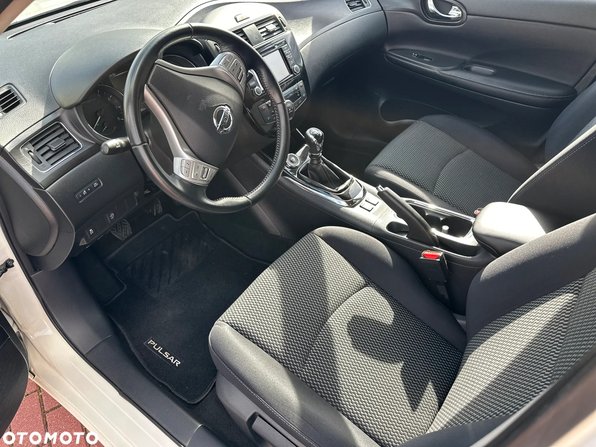 Nissan Pulsar 1.2 DIG-T Black Edition - 16