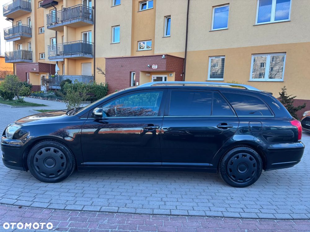 Toyota Avensis 1.8 VVT-i Executive - 20