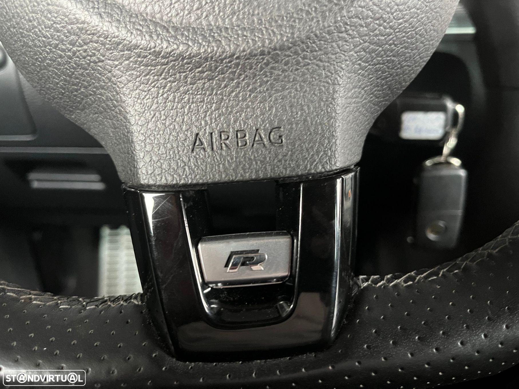 VW Golf 2.0 R DSG - 24