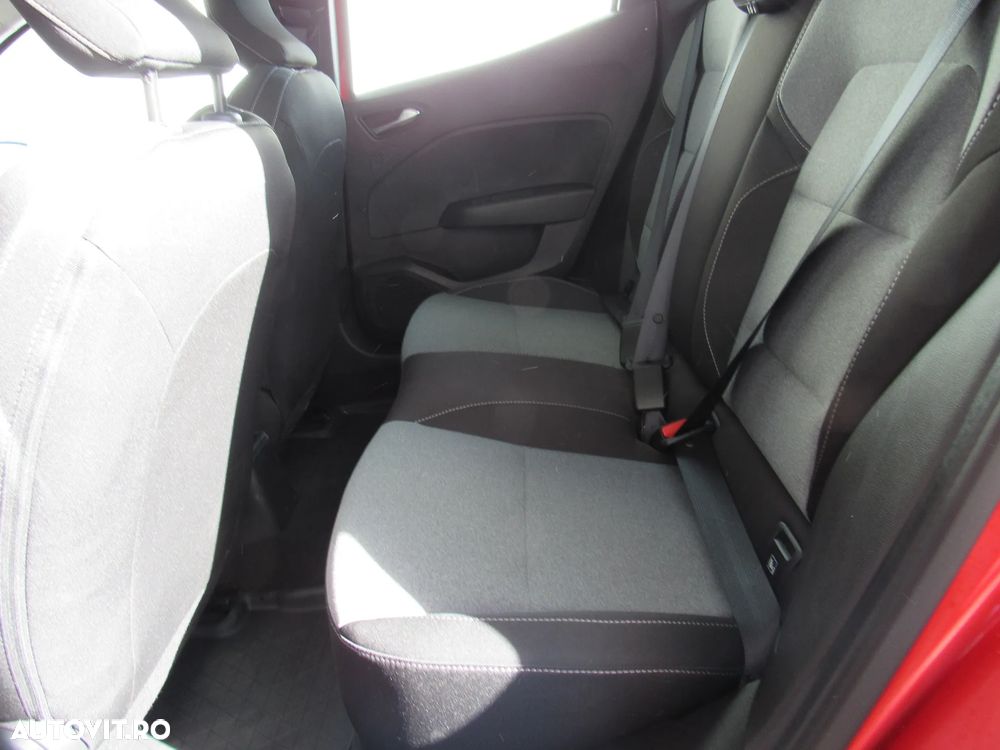 Renault Clio - 15