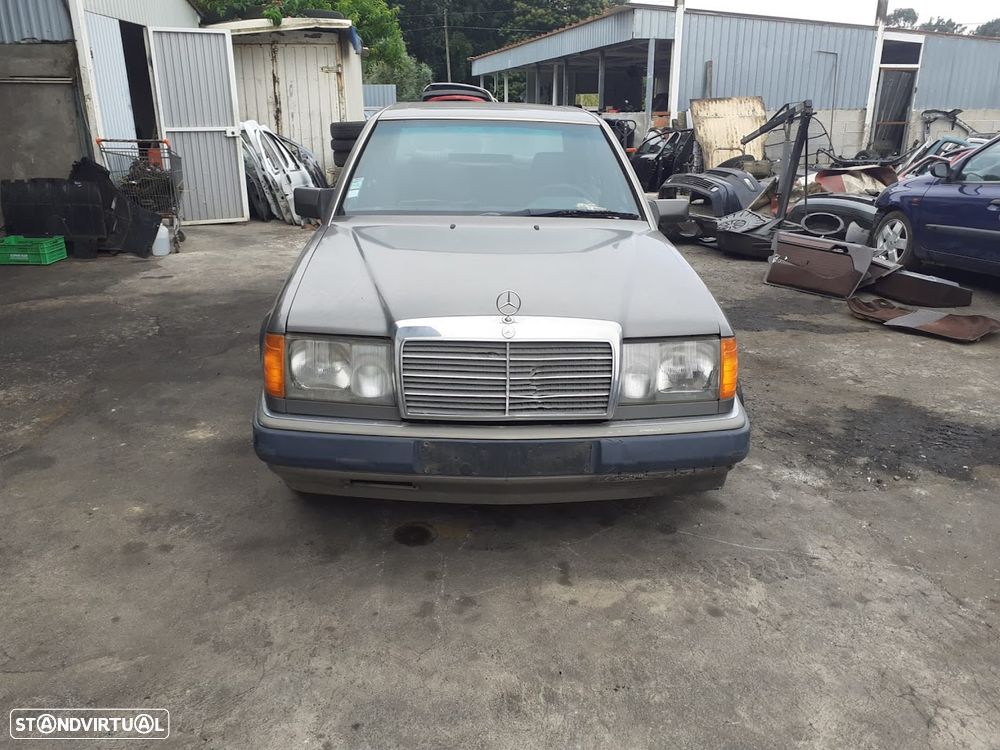Mercedes 250 para peças - 2