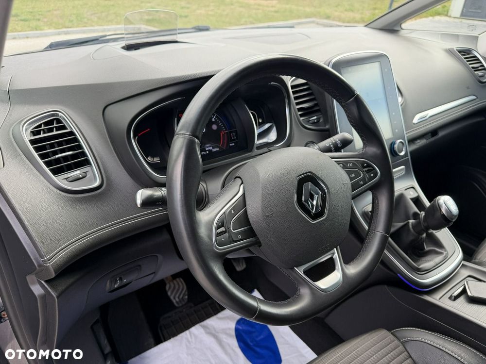 Renault Scenic - 21