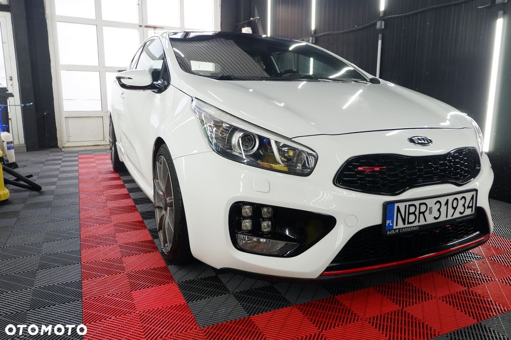 Kia ProCeed 1.6 T-GDI GT XL - 2