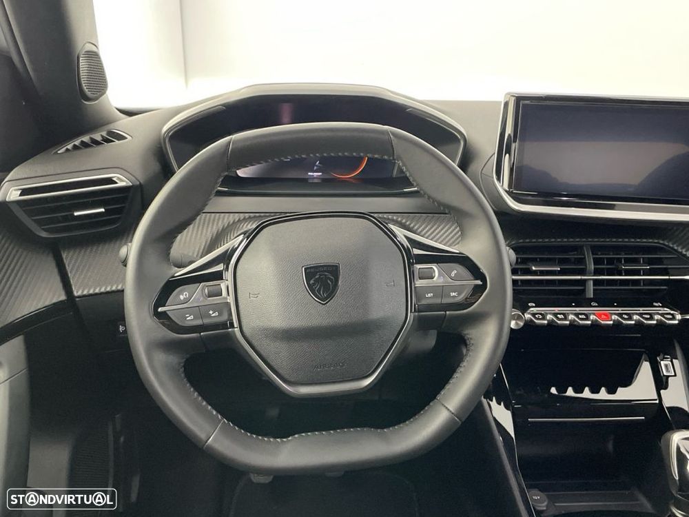 Peugeot 2008 1.2 PureTech Allure - 14