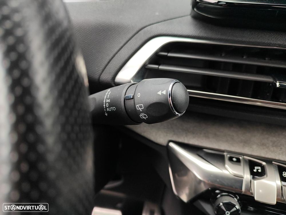 Peugeot 3008 1.6 Hybrid GT e-EAT8 - 16