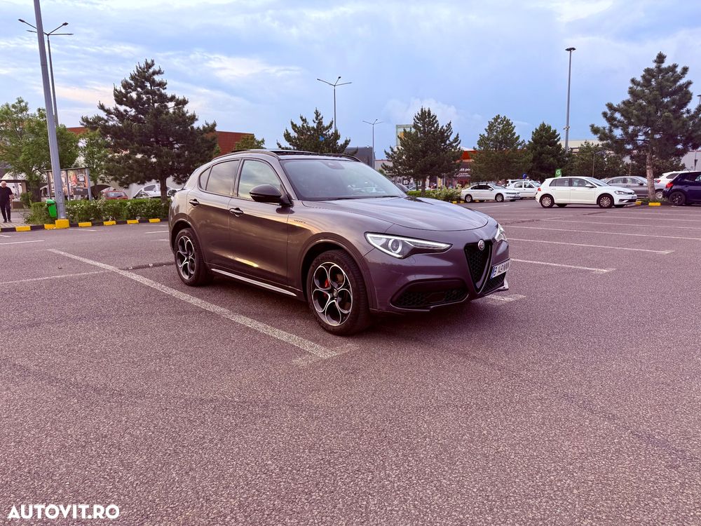Alfa Romeo Stelvio 2.0 Turbo 16V AT8-Q4 Veloce - 1