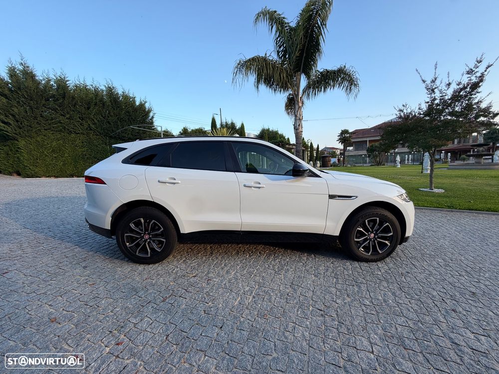 Jaguar F-Pace 20d R-Sport - 6