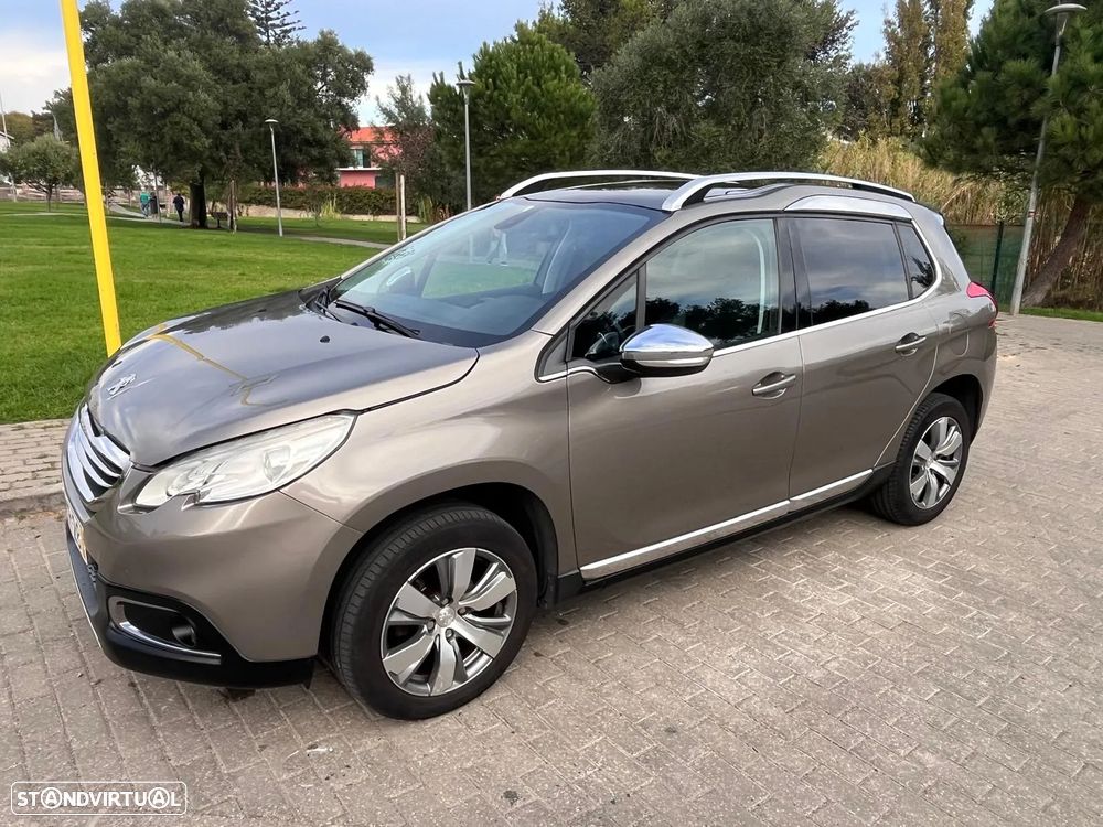 Peugeot 2008 1.6 e-HDi Allure 2-Tronic - 1