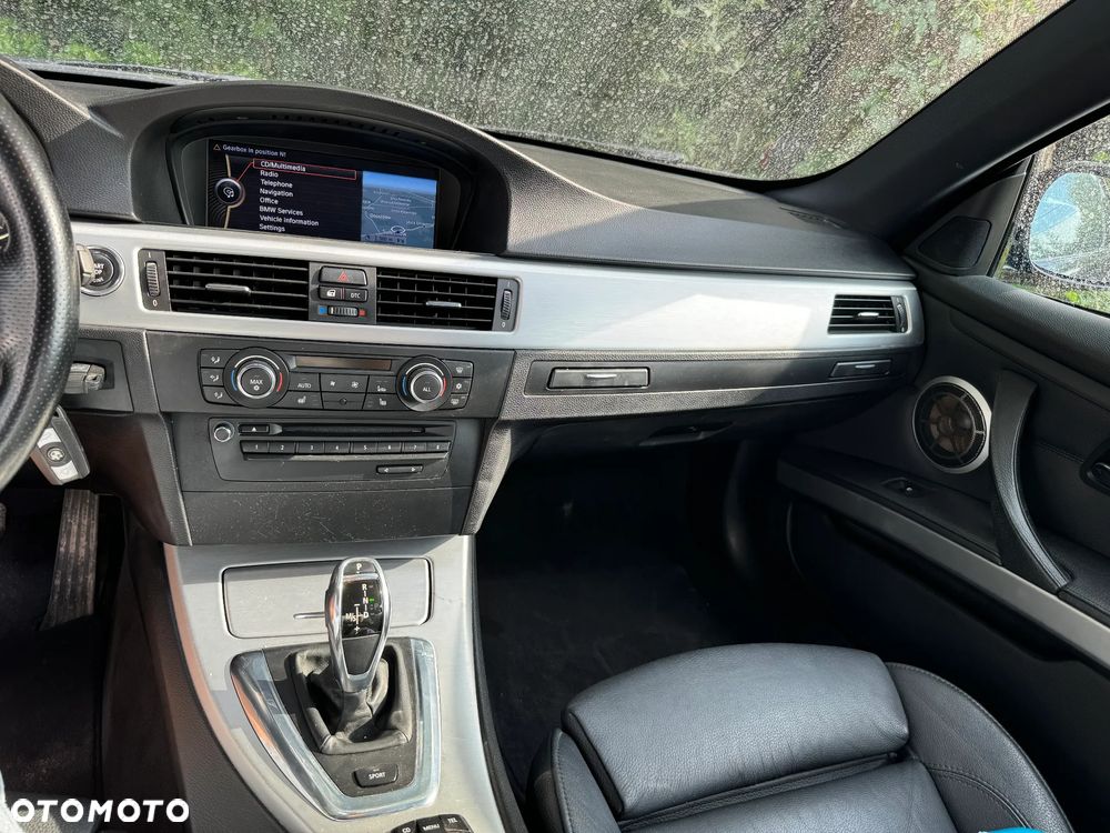 BMW Seria 3 335i M Sport Edition - 12