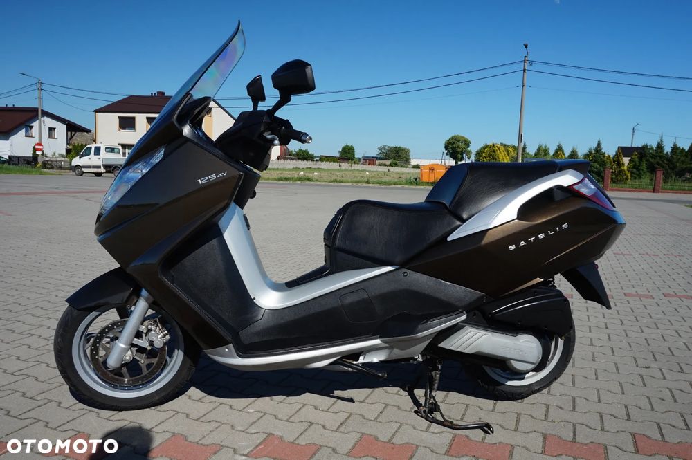 Peugeot Satelis - 10