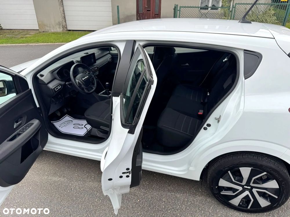 Dacia Sandero - 10