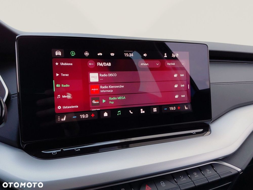 Skoda Octavia 1.5 TSI mHEV Selection DSG - 35