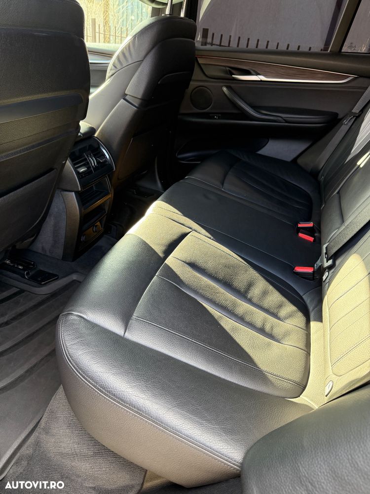 BMW X5 M M50d - 11