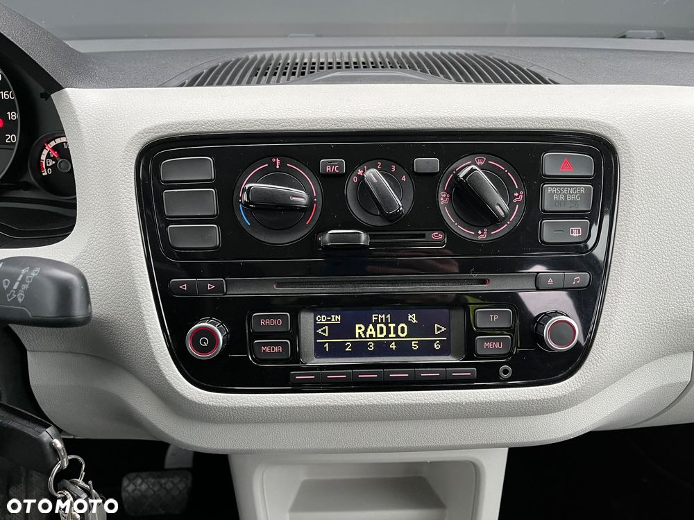 Volkswagen up! BlueMotion Technology ASG move - 9