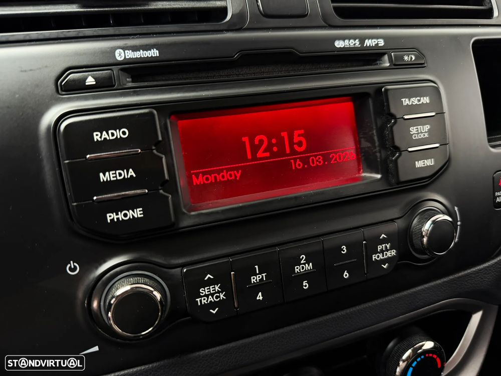 Kia Rio 1.1 CRDi EX - 15