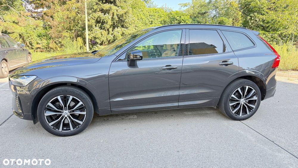 Volvo XC 60 B4 D AWD Ultimate Dark - 12