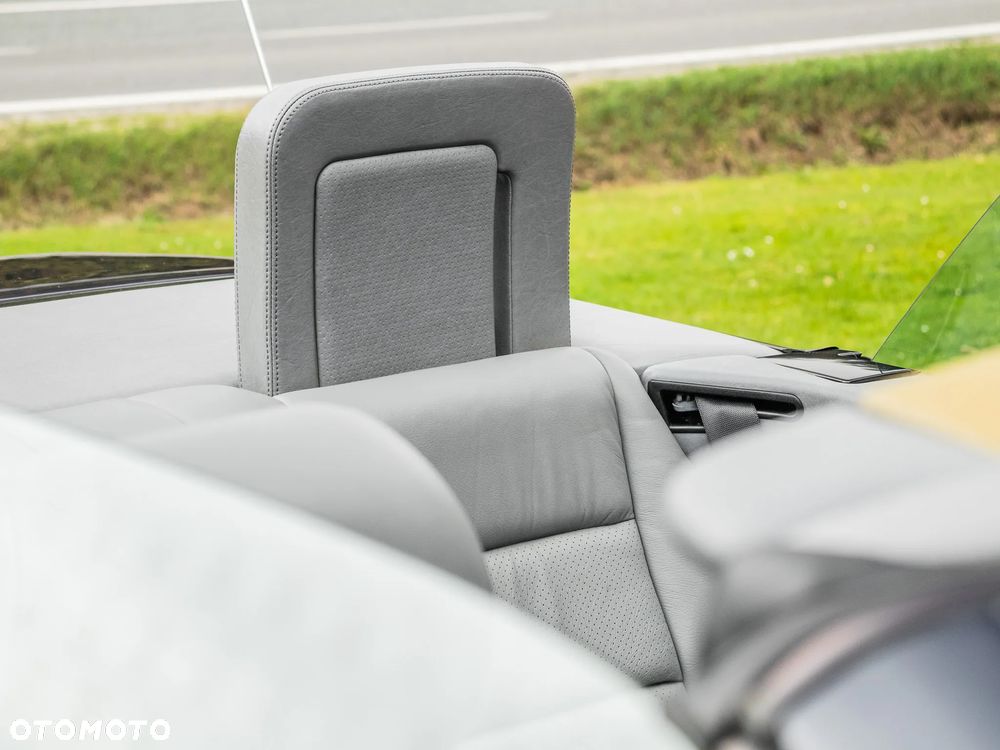 Mercedes-Benz Klasa E - 26