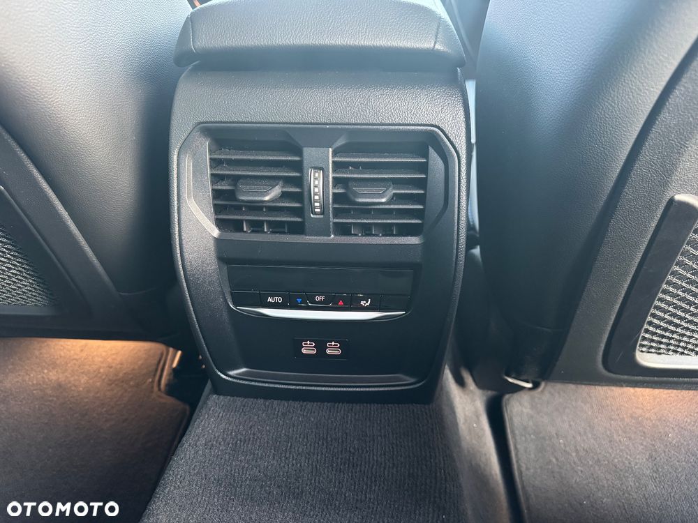 BMW Seria 3 320d mHEV M Sport - 8