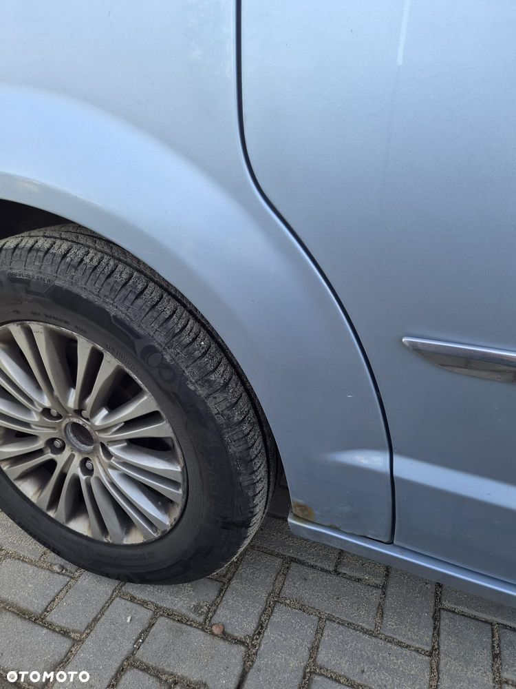 Chrysler Town & Country 3.6 Limited - 20
