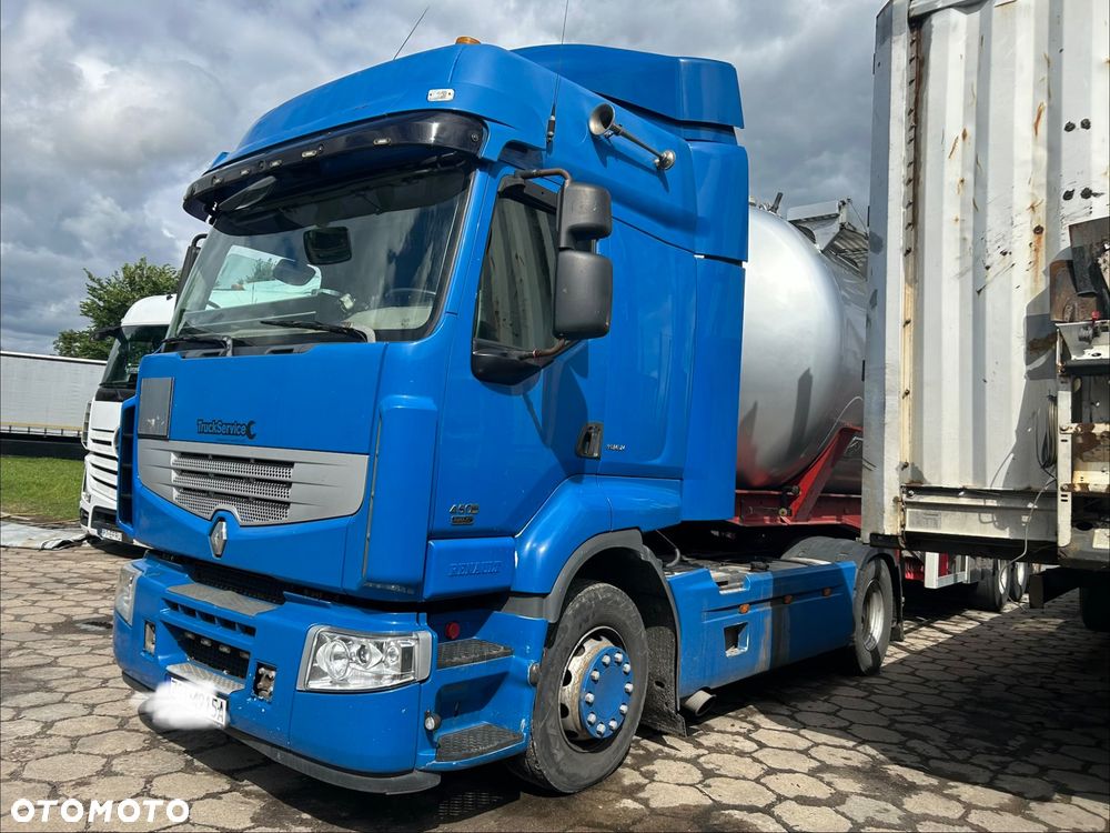 Renault Premium - 2