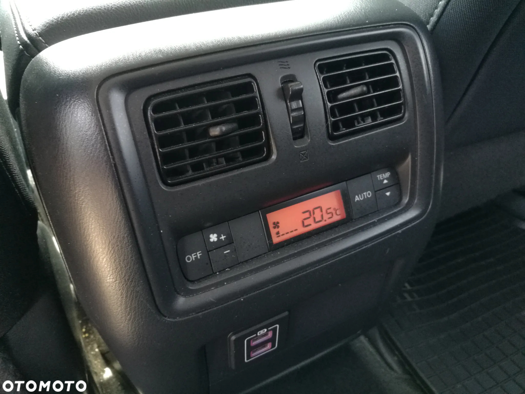 Nissan Pathfinder - 19