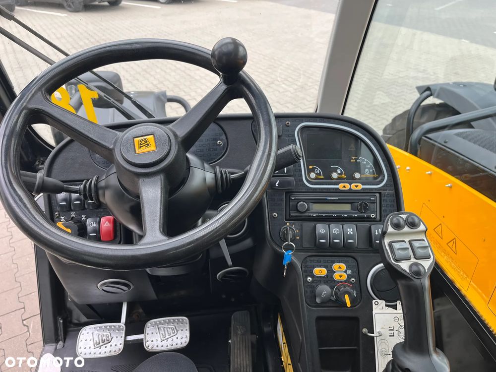 JCB 531-70 AgriSuper - 12