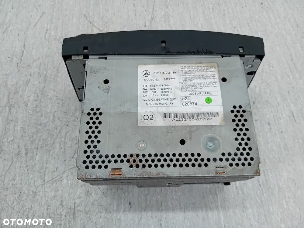 RADIO  MERCEDES-BENZ KLASA E W211 A2118702189  MF2321 - 2