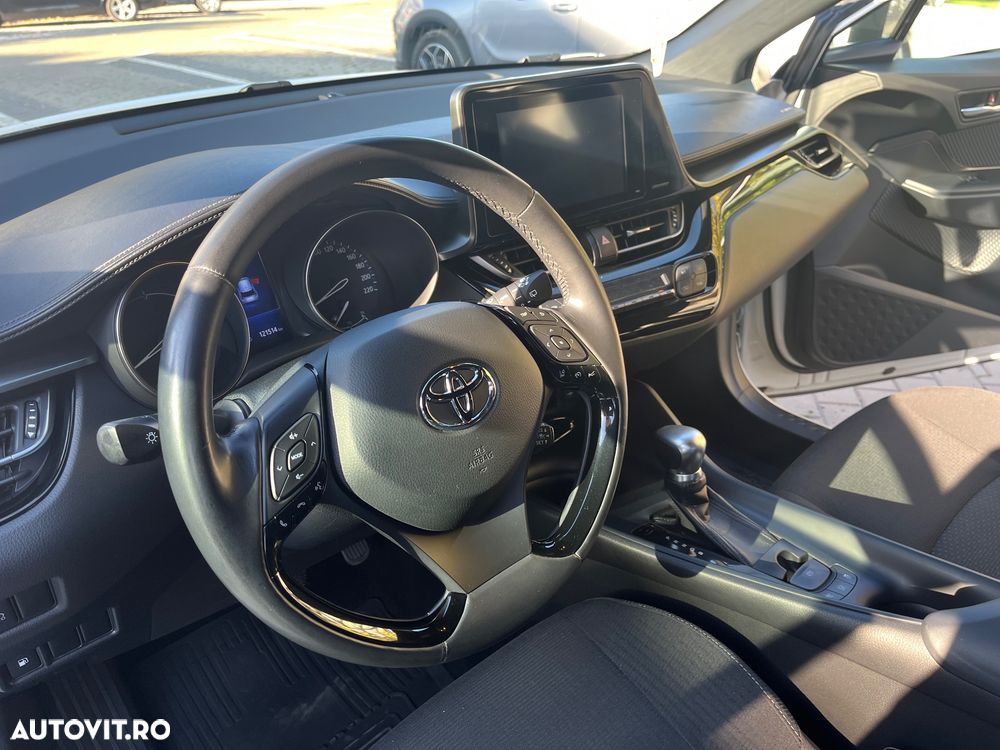 Toyota C-Hr 2016 photo 5