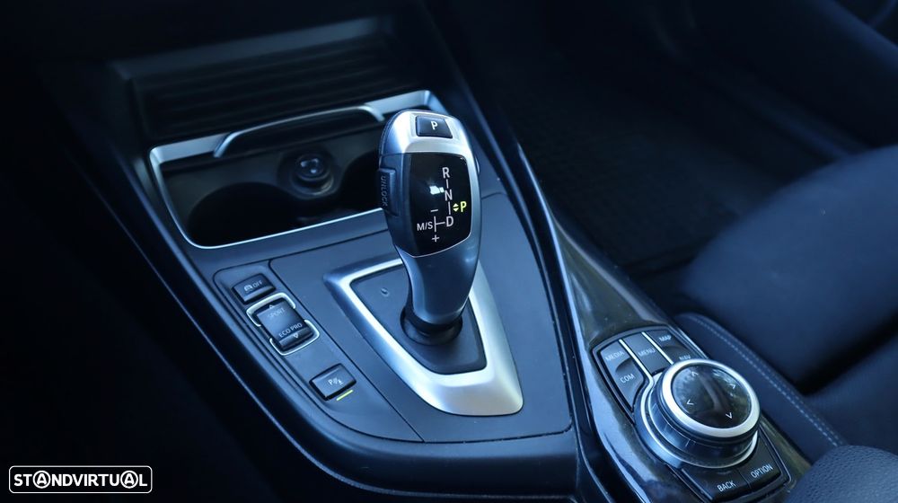 BMW 116 d Line Sport Auto - 41
