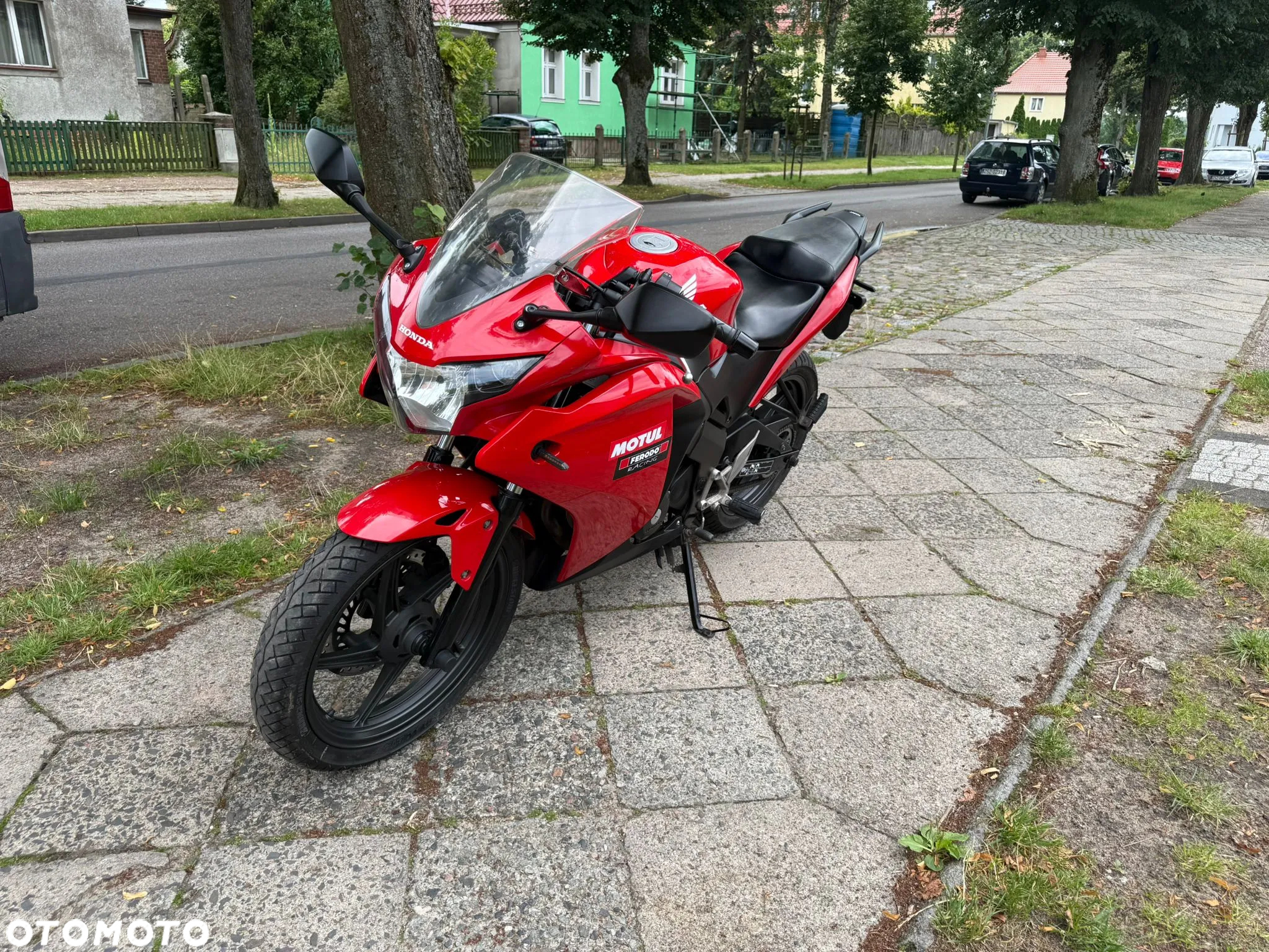 Honda CBR - 12