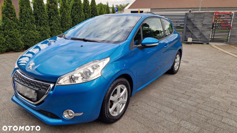 Peugeot 208 - 14