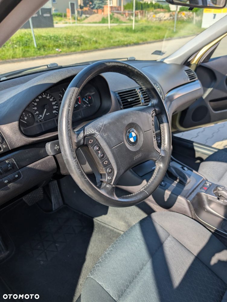 BMW Seria 3 - 26