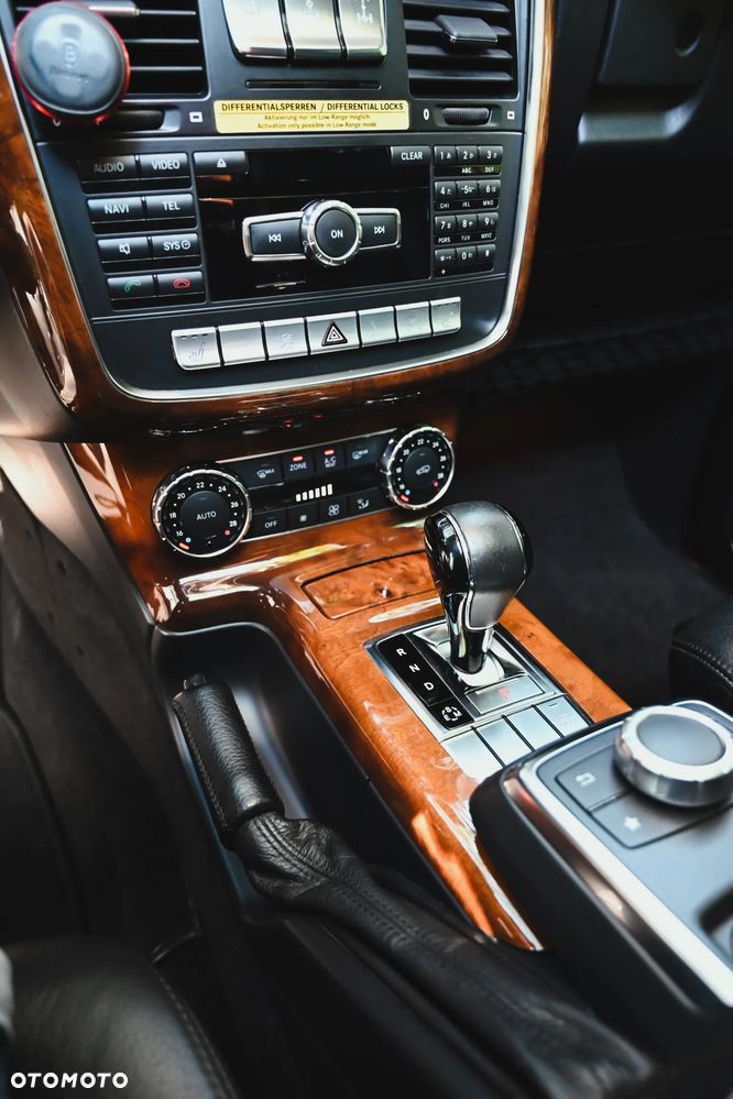 Mercedes-Benz Klasa G 500 7G-TRONIC - 33