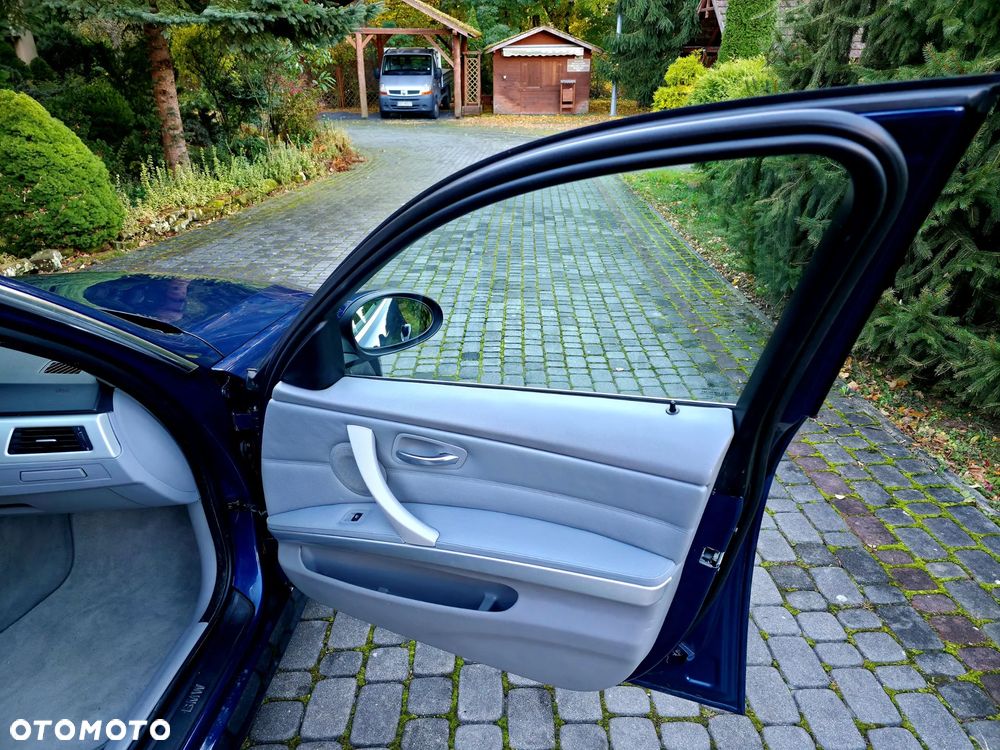 BMW Seria 3 325i - 19