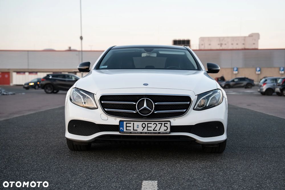 Mercedes-Benz Klasa E 220 d 9G-TRONIC - 2