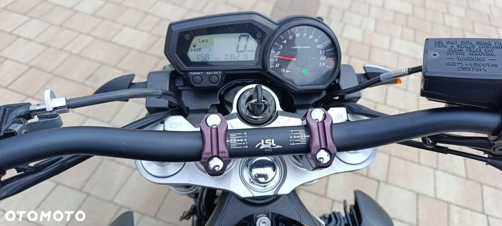 Yamaha FZ - 14