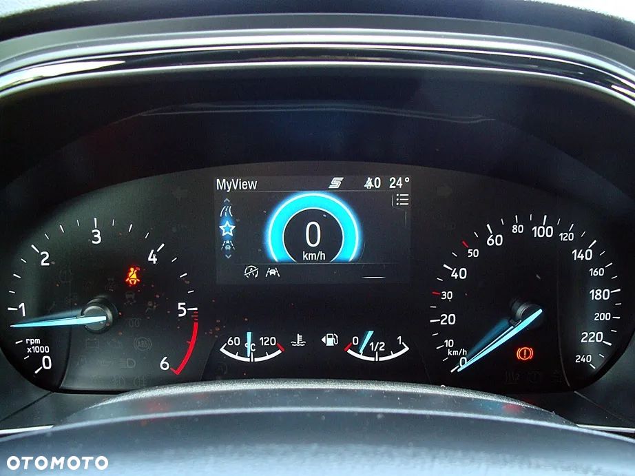 Ford Focus 1.5 EcoBlue Start-Stopp-System ST-LINE STYLE - 22