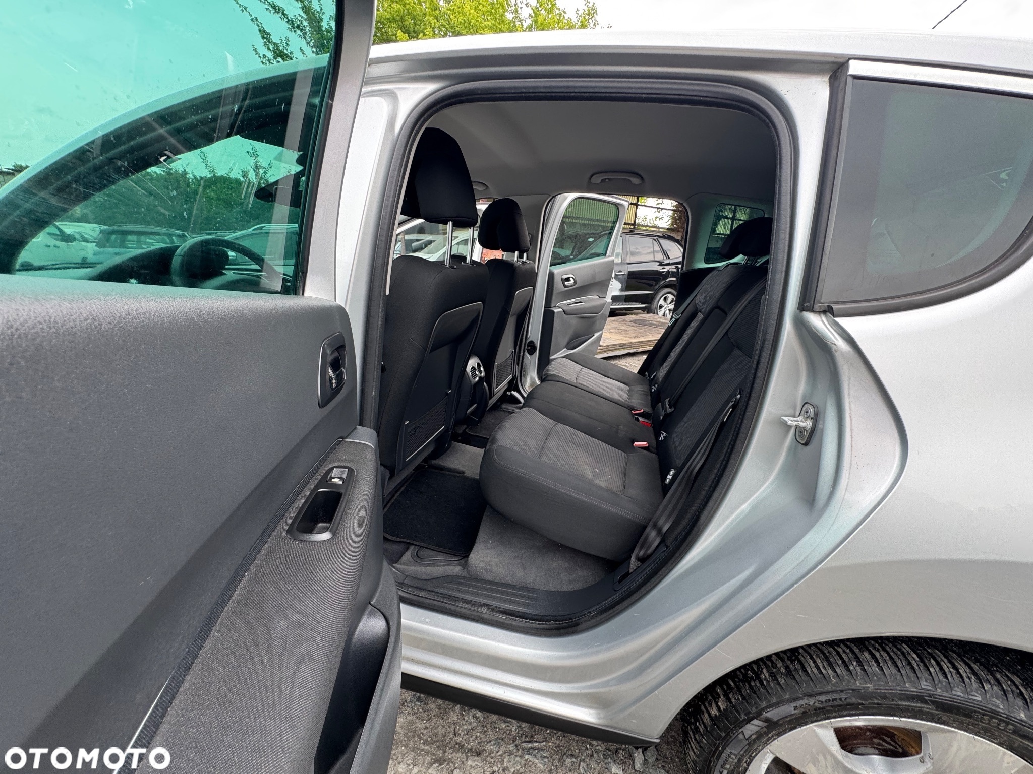 Peugeot 3008 1.6 HDi Premium - 11
