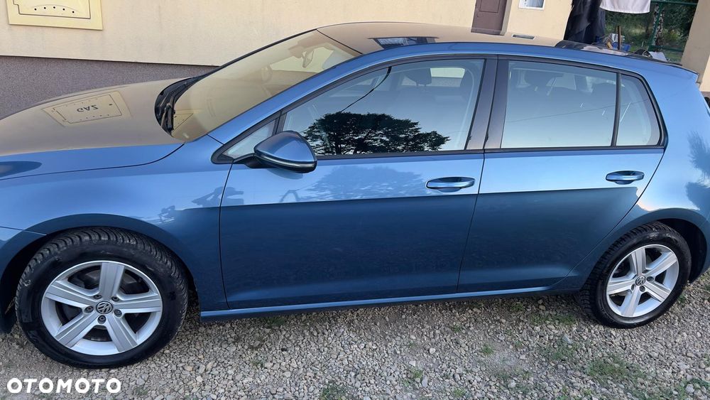 Volkswagen Golf - 5