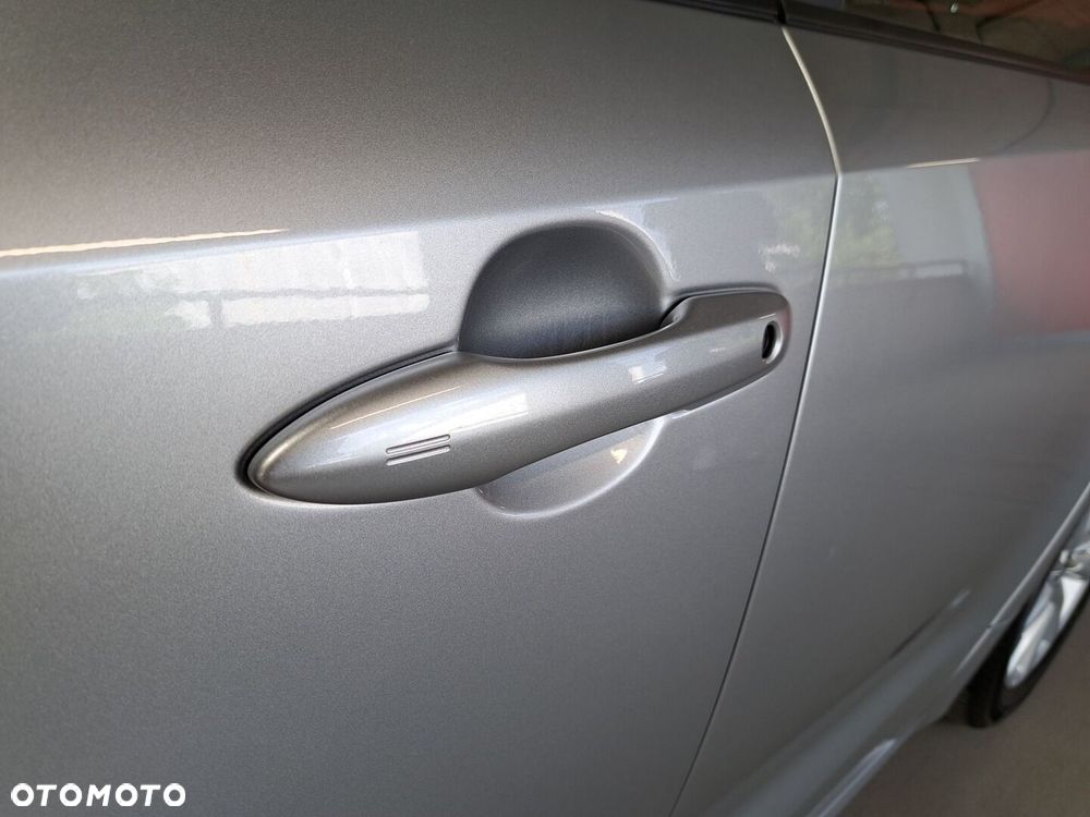 Toyota Corolla 1.8 Hybrid Comfort - 33