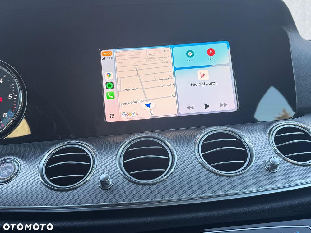 Mercedes-Benz Klasa E 220 d 4-Matic 9G-TRONIC - 12