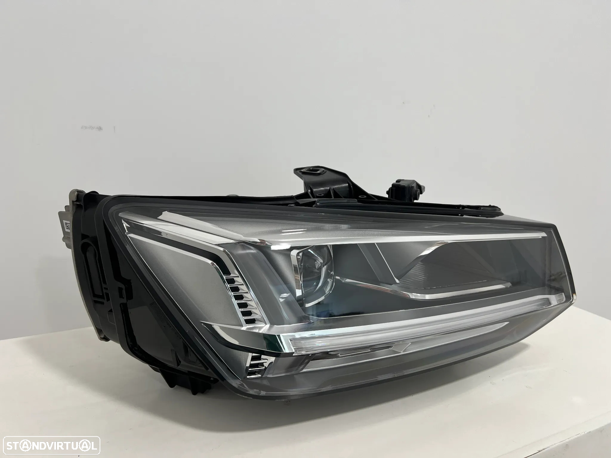 Farol Otica Original Audi Q2 Full Led lado Direito - 2