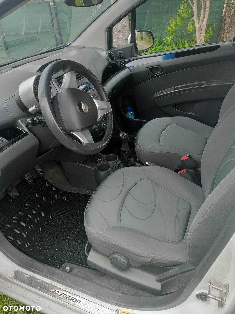 Chevrolet Spark - 10