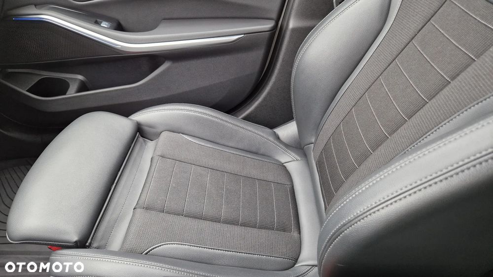 BMW Seria 3 318i Sport Line - 5