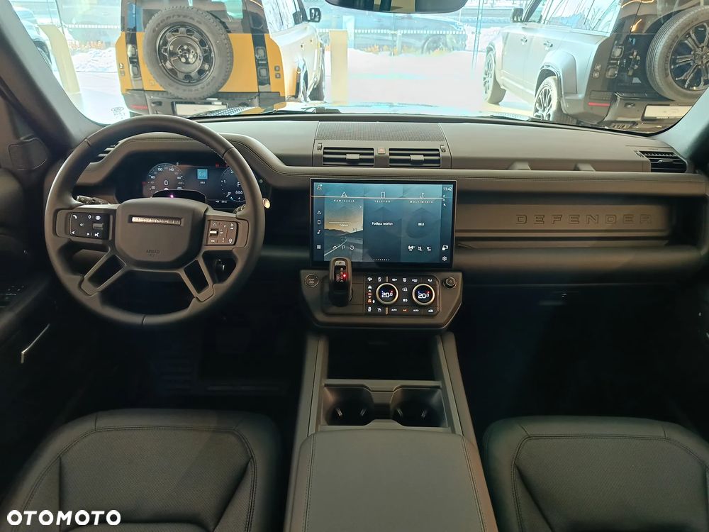 Land Rover Defender - 19