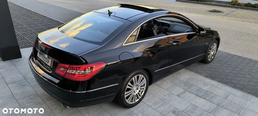 Mercedes-Benz Klasa E 350 CDI DPF BlueEFFICIENCY 7G-TRONIC Elegance - 3