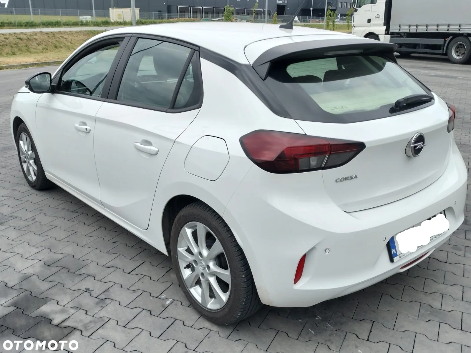 Opel Corsa 1.2 Elegance S&S - 3