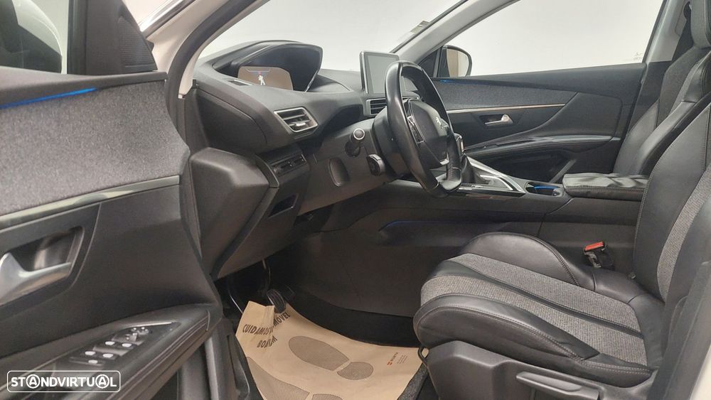 Peugeot 3008 1.2 PureTech Allure - 12