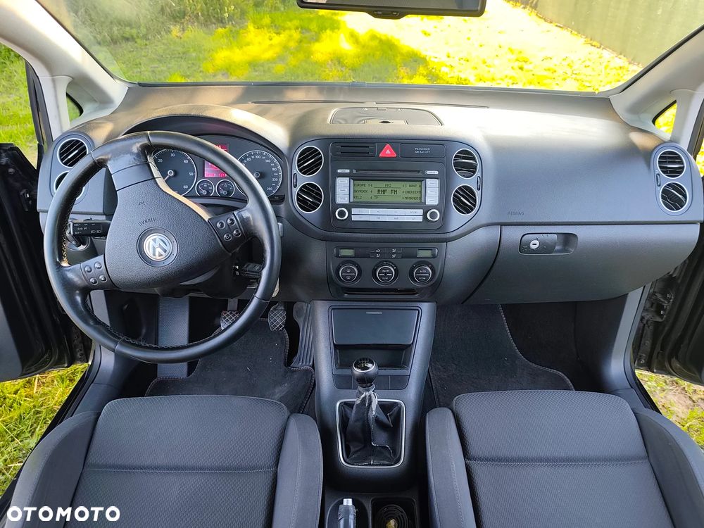 Volkswagen Golf 1.9 TDI Sportline - 16